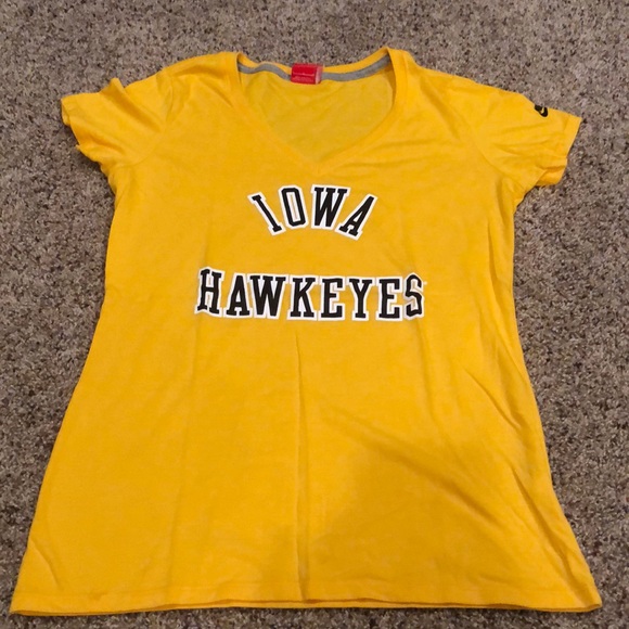 Nike Yellow Iowa Hawkeyes Women's Short Sleeve Tee - Picture 1 of 1